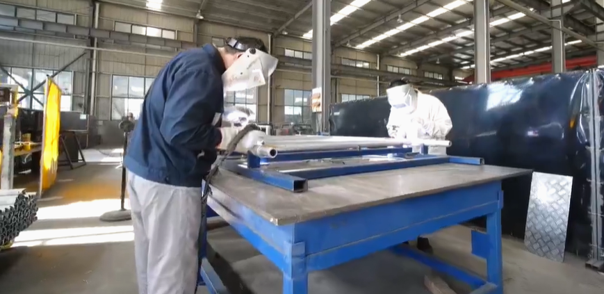 ff7d932a-6c44-45ce-915a-0b906596b29e